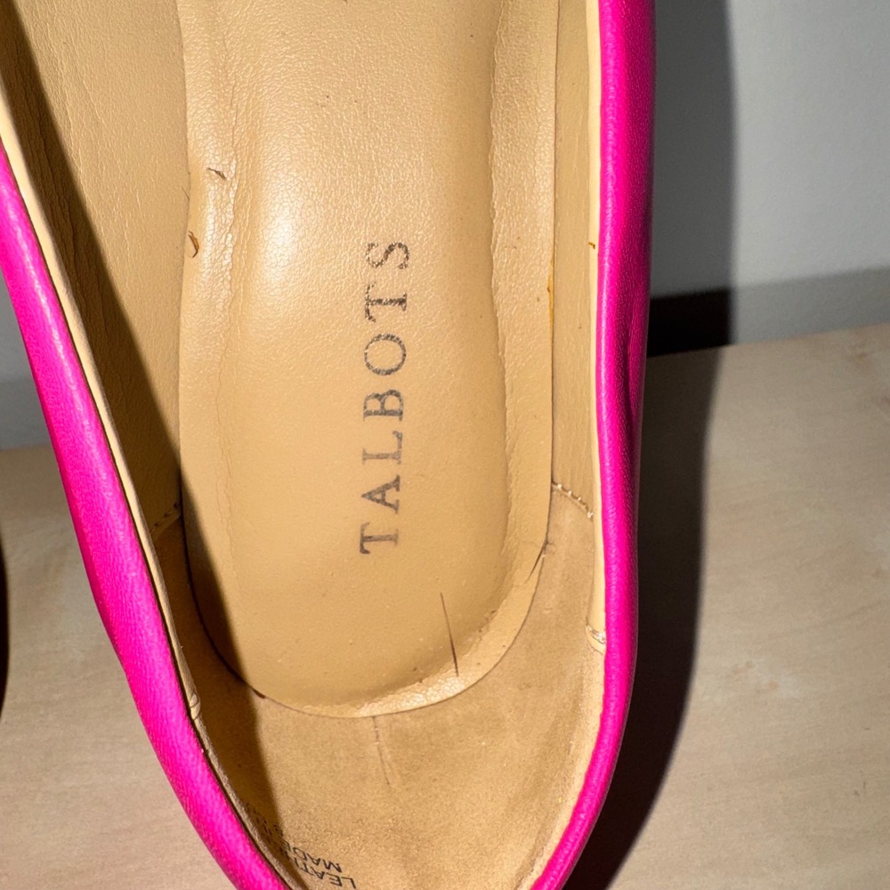 Talbots Hot Pink Leather Ballet Flats Pom Pom Detail Womens 8.5M Fuchsia Shoes - Picture 7 of 16